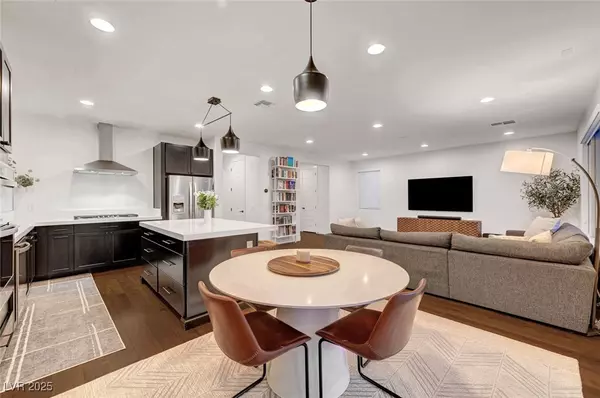 Las Vegas, NV 89166,8122 Skye Sweep ST