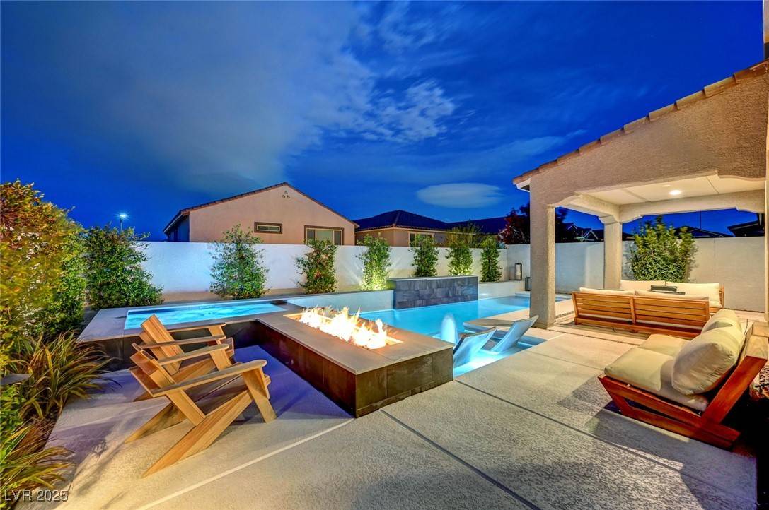 8122 Skye Sweep ST, Las Vegas, NV 89166