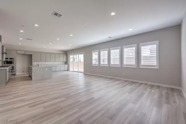 Las Vegas, NV 89131,5913 Flowering Hill CT