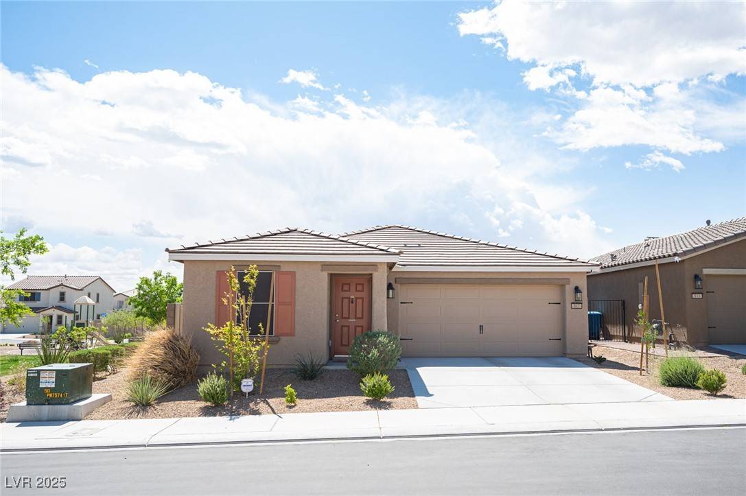517 Descubir AVE, North Las Vegas, NV 89081