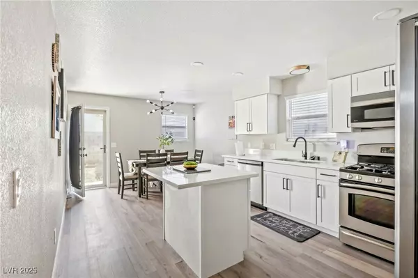 Las Vegas, NV 89130,7553 Durham Hall AVE #101