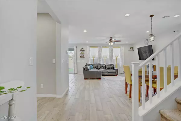 Las Vegas, NV 89166,10290 Lodge Pine AVE