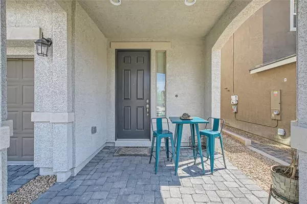 North Las Vegas, NV 89081,6338 Selston DR