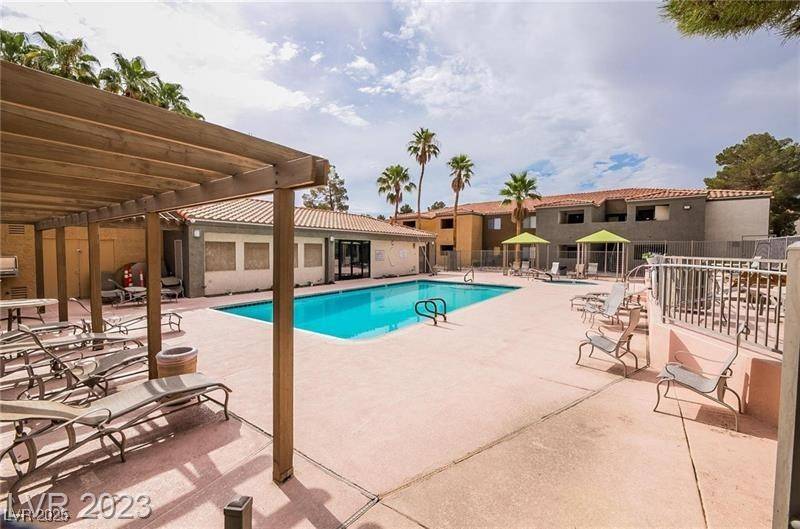 Las Vegas, NV 89128,3151 Soaring Gulls DR #2118