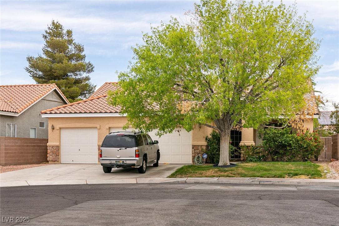 8880 Star Valley CT, Las Vegas, NV 89123