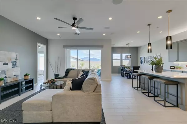 Las Vegas, NV 89166,9974 Petroglyph Canyon AVE