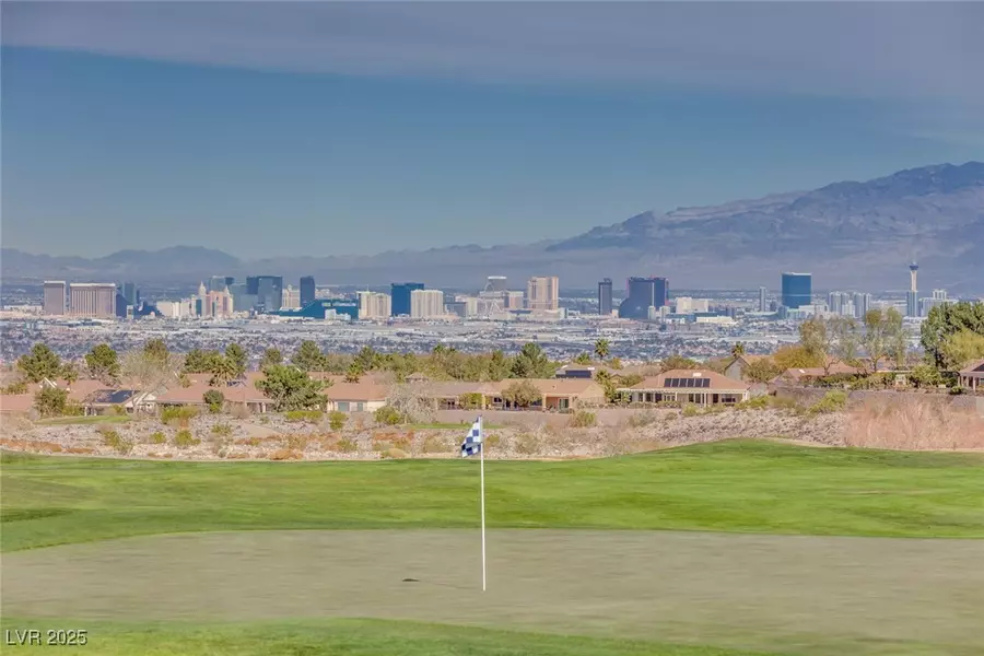 1905 Hovenweep ST, Henderson, NV 89052