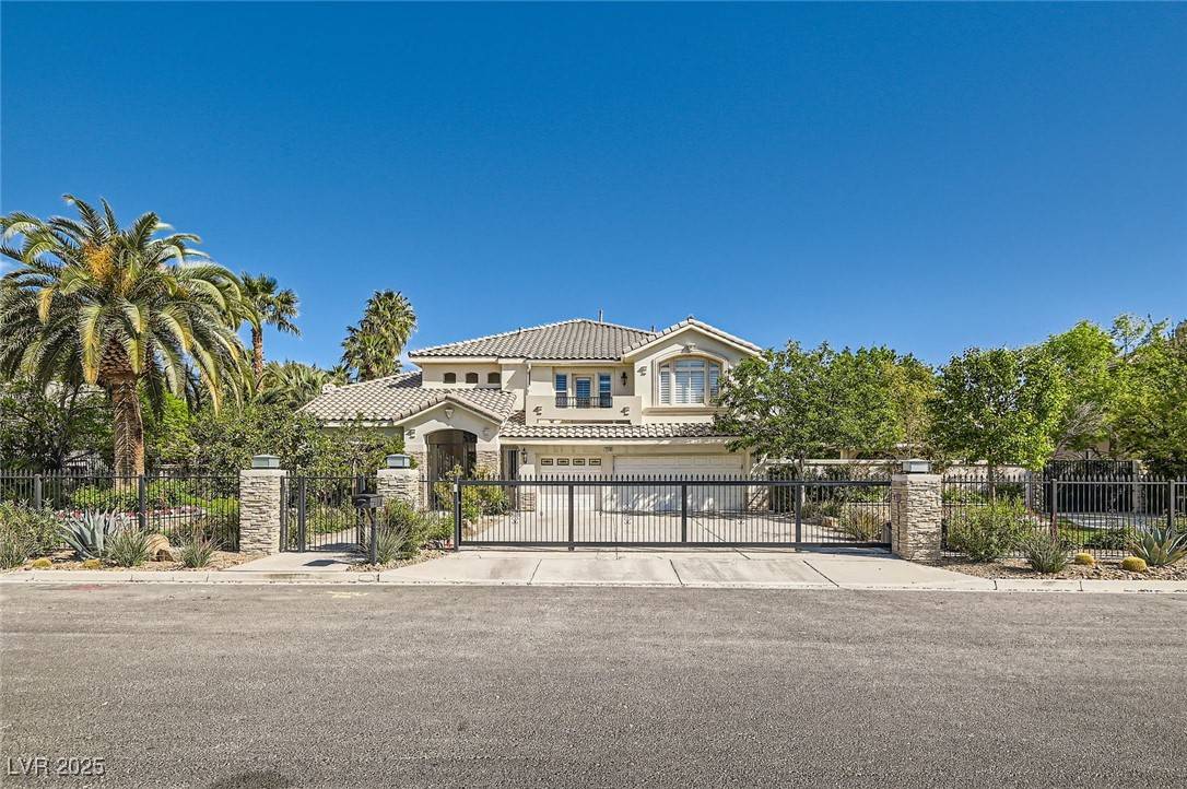 3560 Five Pennies LN, Las Vegas, NV 89120