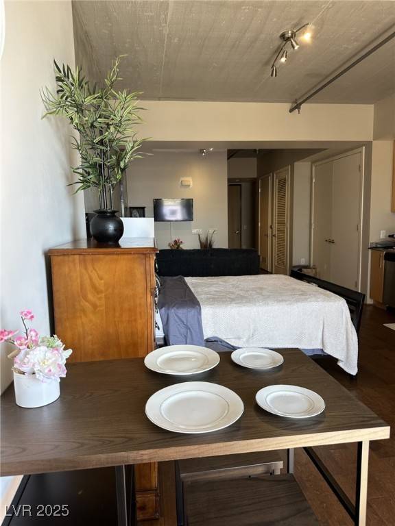 Las Vegas, NV 89101,353 E Bonneville AVE #631