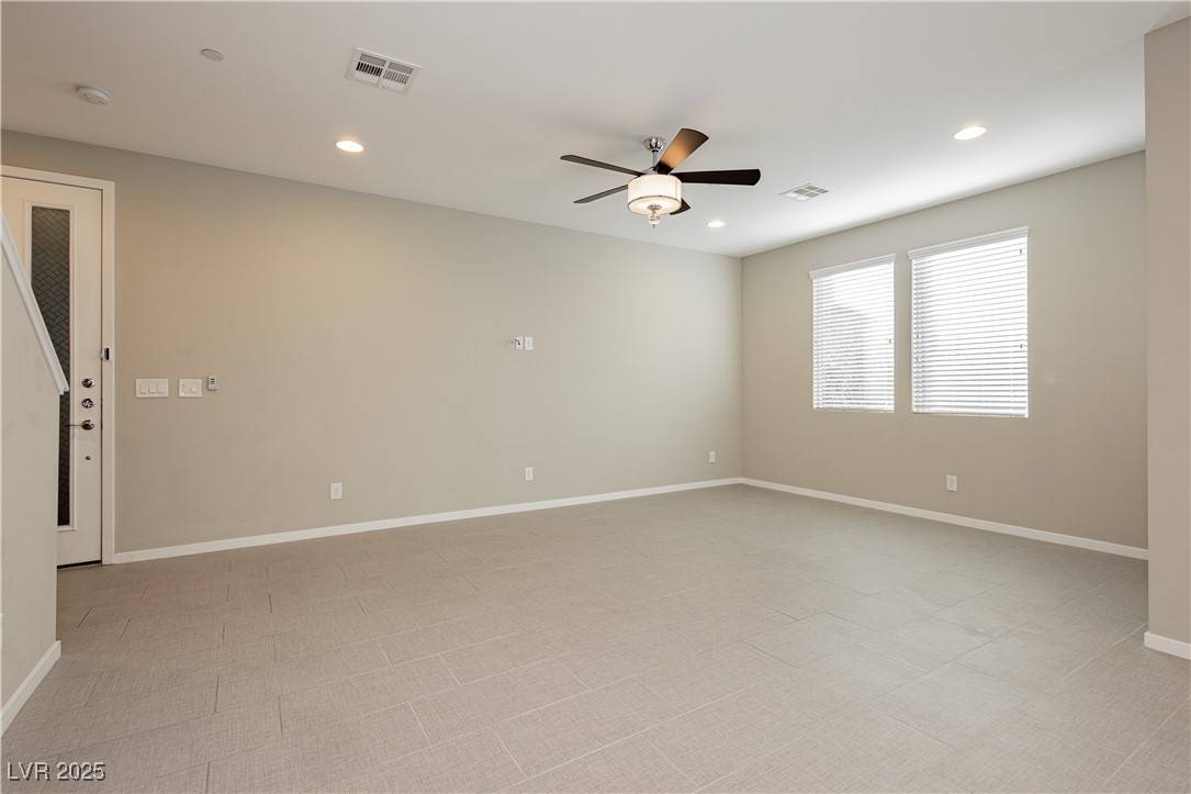 11236 RAINBOW PEAK AVE #210, Las Vegas, NV 89135
