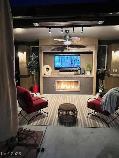 Las Vegas, NV 89139,8175 Arville ST #392