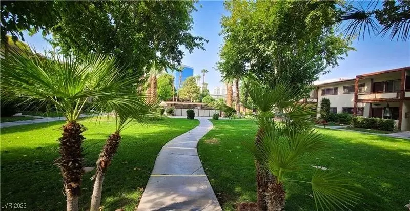 Las Vegas, NV 89109,350 E Desert Inn RD #E201