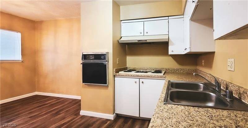 Las Vegas, NV 89109,350 E Desert Inn RD #E201
