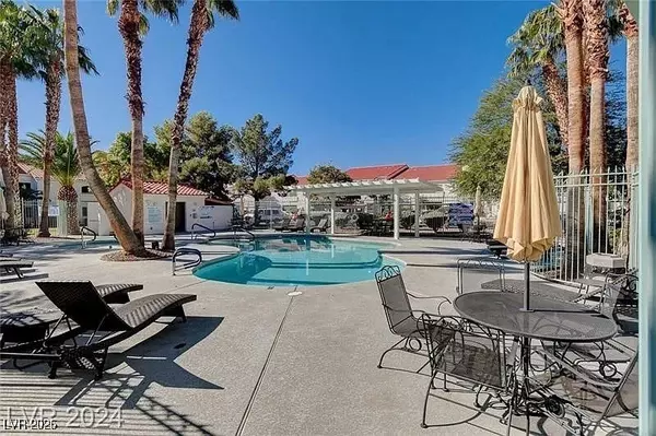Las Vegas, NV 89121,2725 S Nellis BLVD #2083