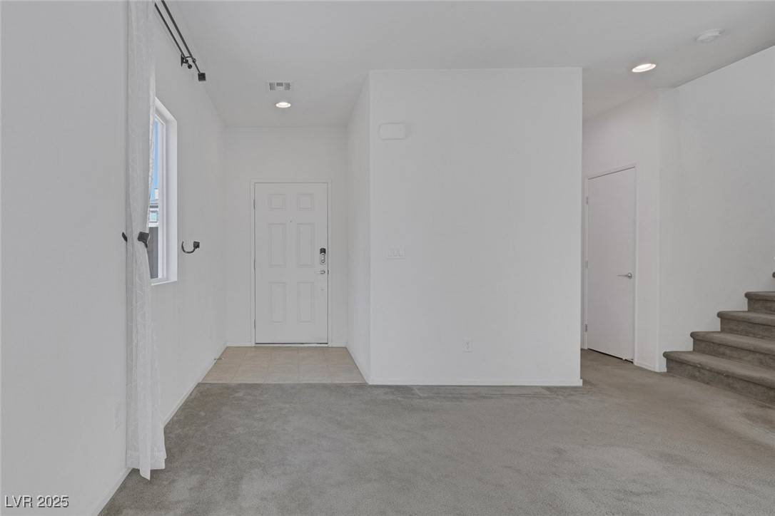 Las Vegas, NV 89113,5589 Pico Ferrera CT