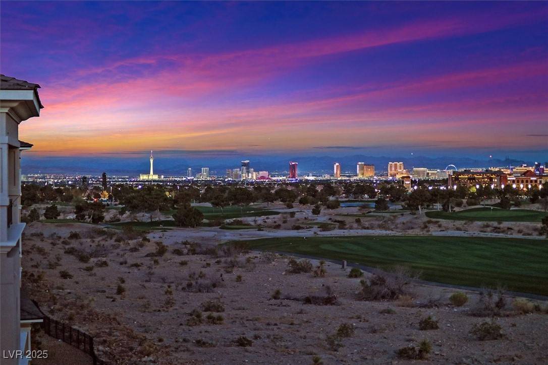 9213 Las Manaitas AVE #401, Las Vegas, NV 89144