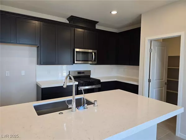 North Las Vegas, NV 89031,5128 Eagle WAY