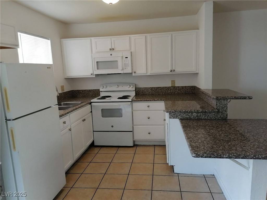 5406 Swenson ST #1, Las Vegas, NV 89119