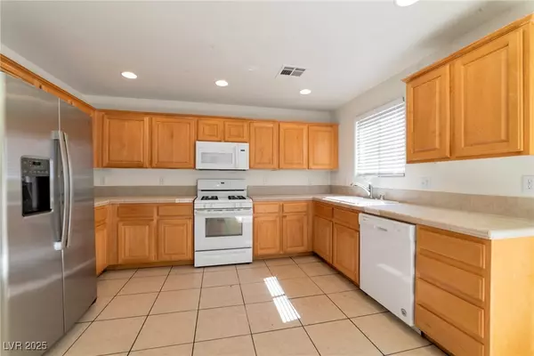 Las Vegas, NV 89183,10673 Alondra Peak ST