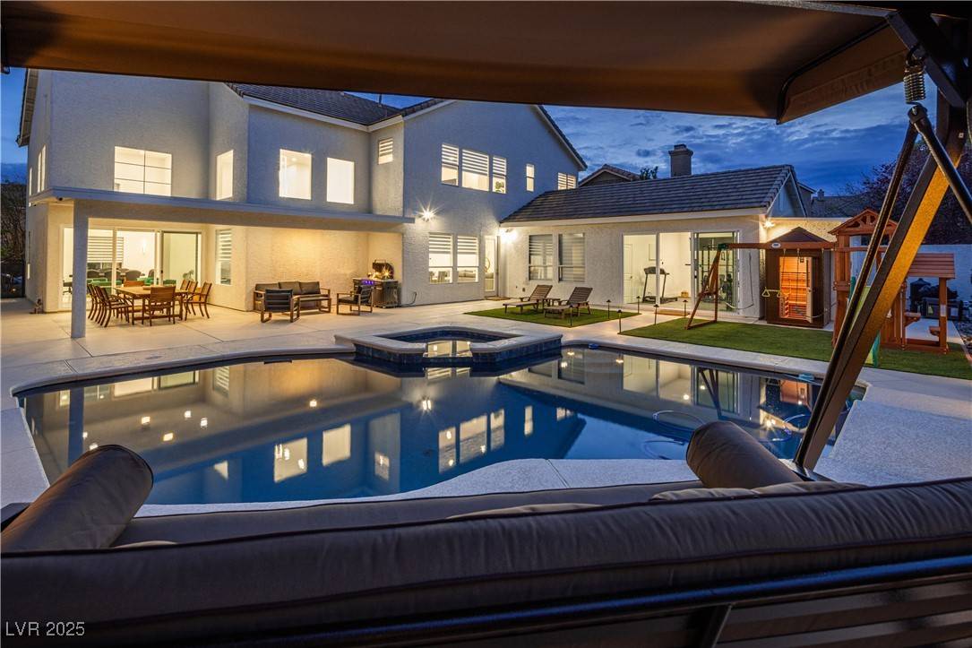 8000 Clock Tower CT, Las Vegas, NV 89117
