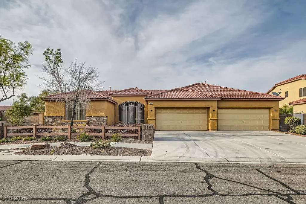 Las Vegas, NV 89113,7568 Shadow Estates WAY