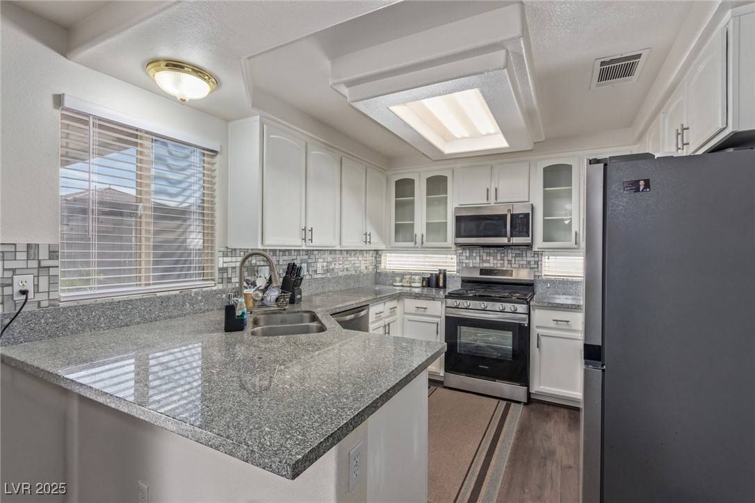 10103 Flagstaff Butte AVE, Las Vegas, NV 89148
