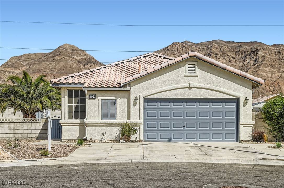 1252 N Sloan LN,  Las Vegas,  NV 89110