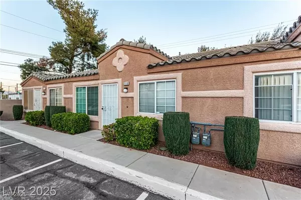 Las Vegas, NV 89106,2110 Sleepy CT