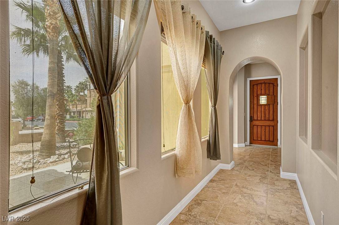 Henderson, NV 89011,519 Via Garofano AVE