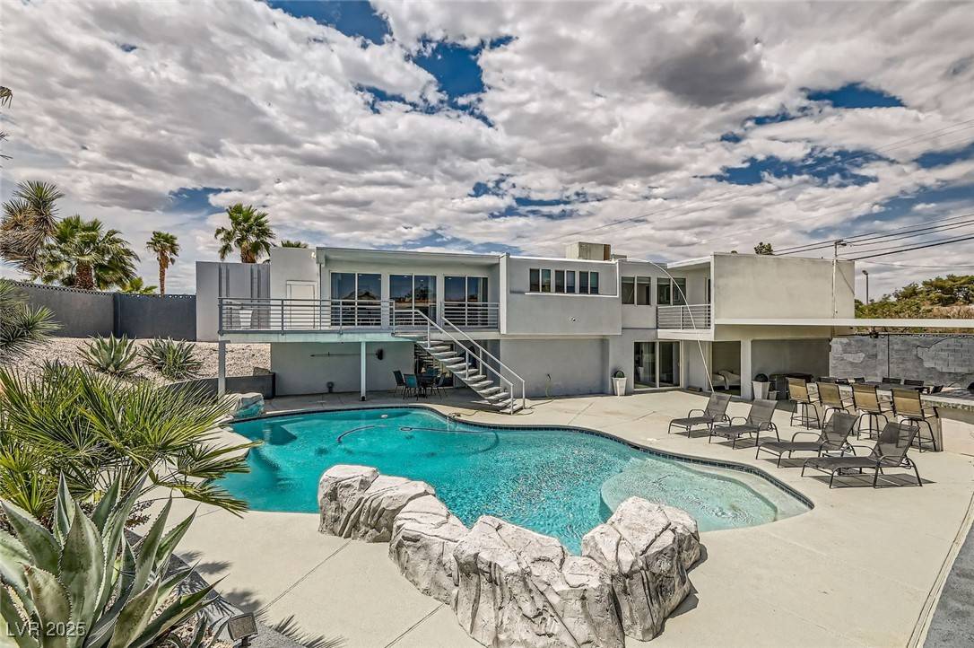 Las Vegas, NV 89121,2520 Castlesands WAY