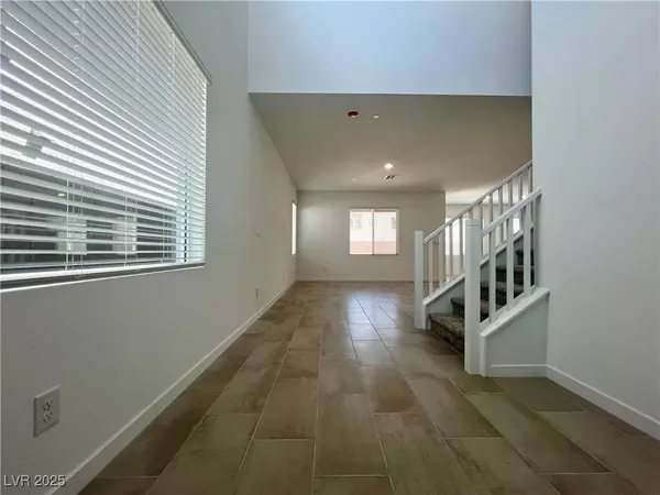 Henderson, NV 89015,312 Mount Tyndall ST