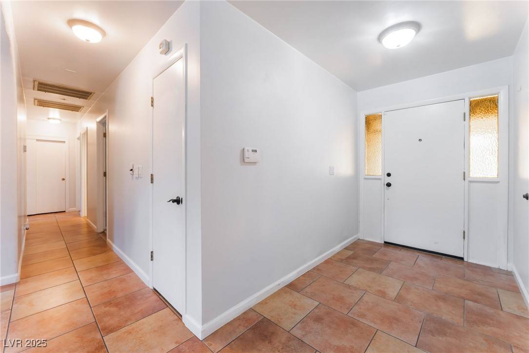 Las Vegas, NV 89149,5312 Manuel DR