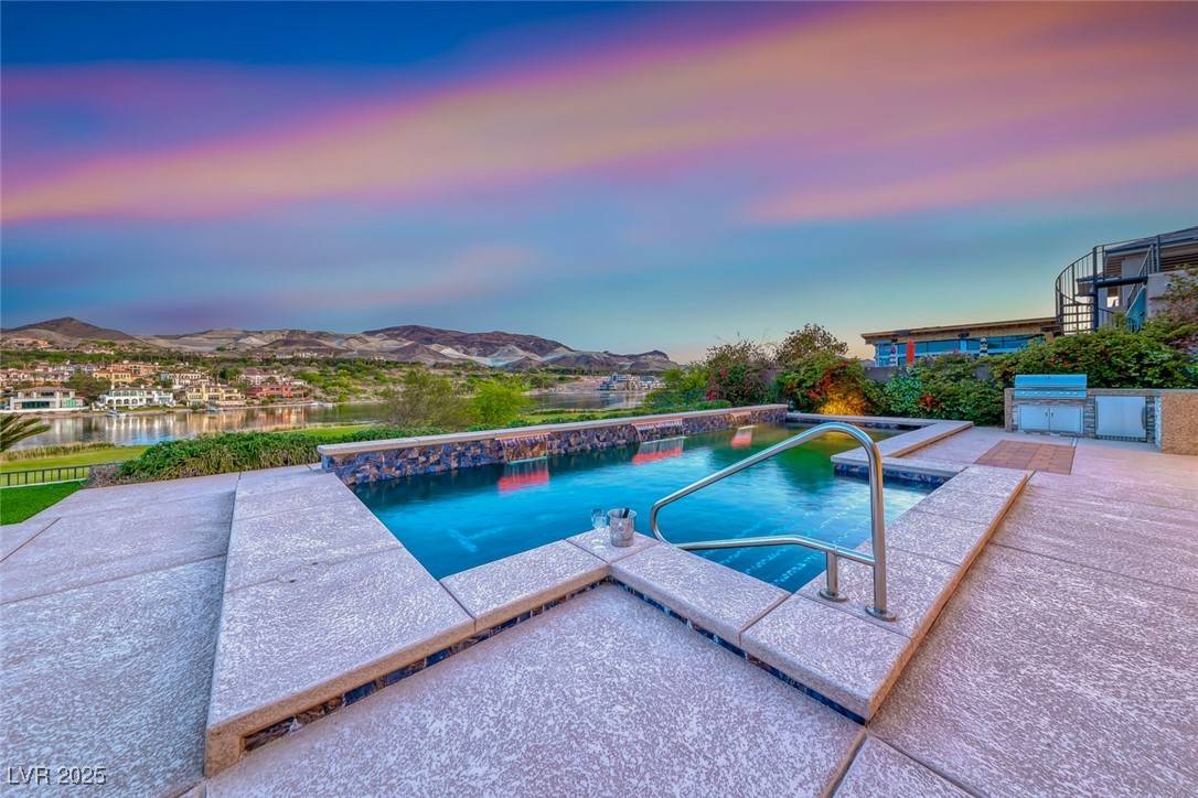 72 Bella Lago AVE, Henderson, NV 89011