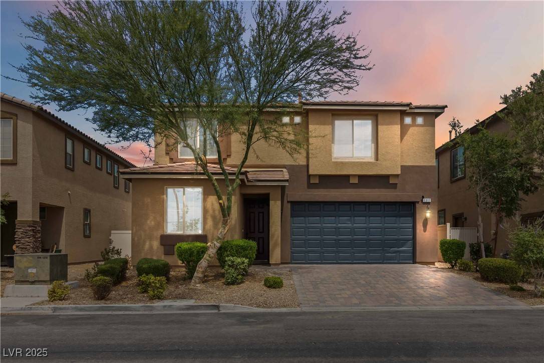 5317 Golden Melody LN, North Las Vegas, NV 89081