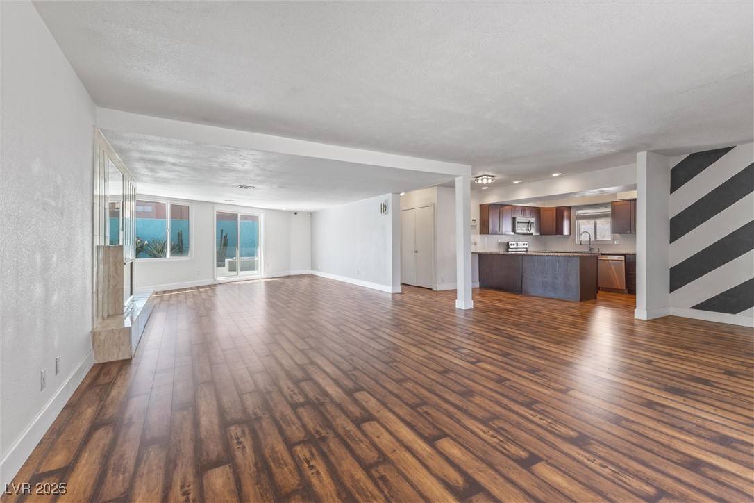 Las Vegas, NV 89169,2205 Sombrero DR
