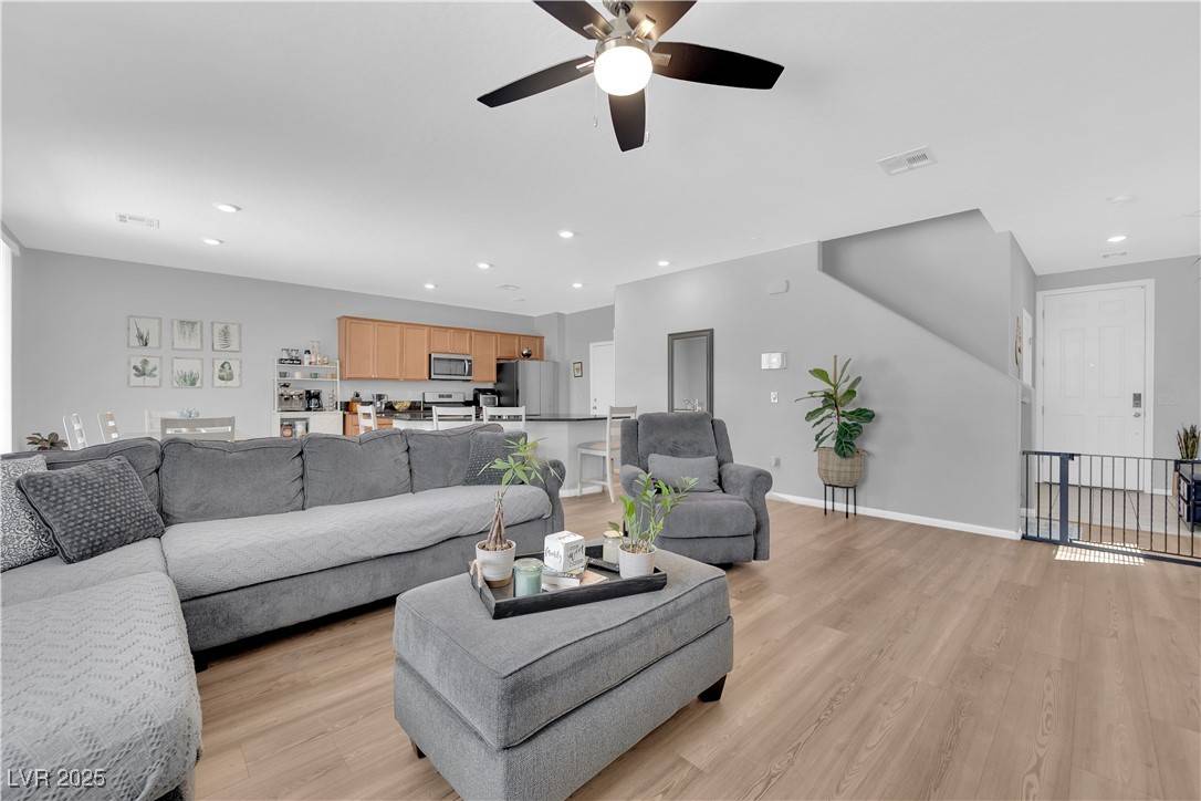North Las Vegas, NV 89086,6963 Stone Cactus ST