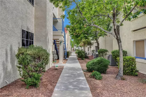 Las Vegas, NV 89121,2725 S Nellis BLVD #1052