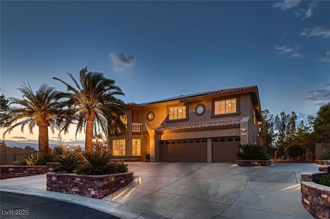 Las Vegas, NV 89129,8396 Garnet Canyon LN