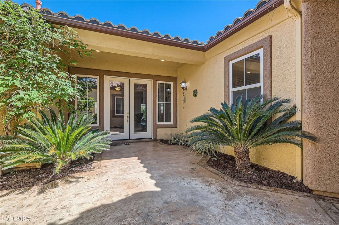 Las Vegas, NV 89113,7812 Galloping Hills ST