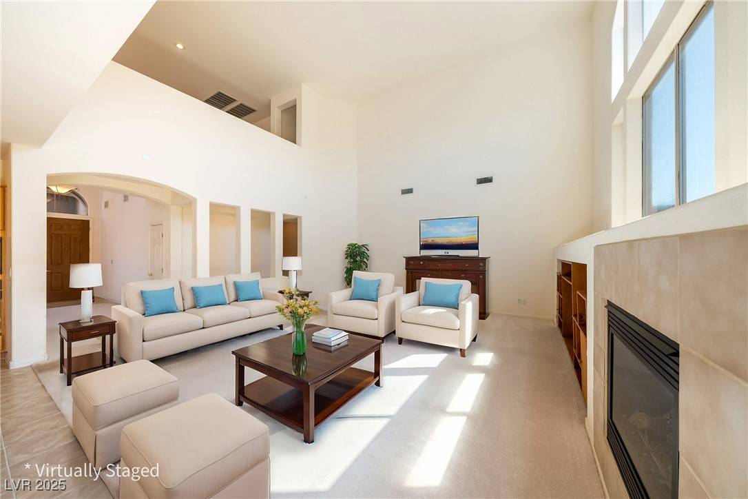 Henderson, NV 89015,853 Ashford WAY