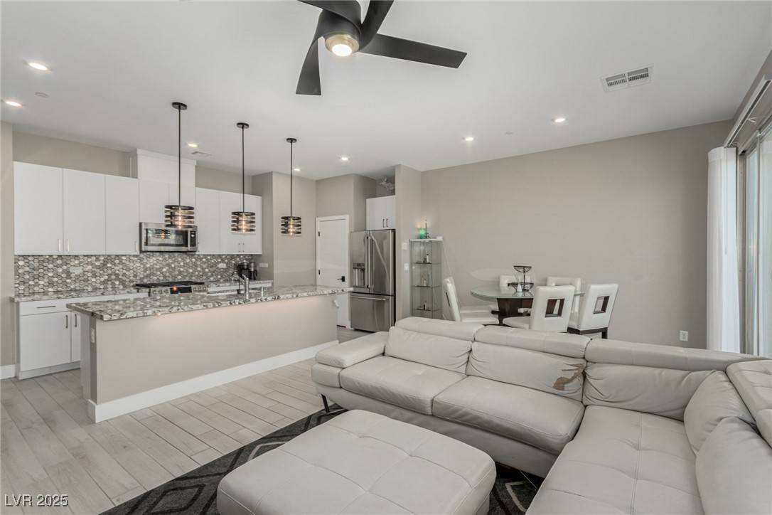 Henderson, NV 89044,3208 Lumassina WAY