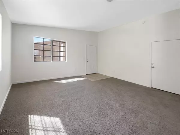 Las Vegas, NV 89122,6659 Diamond Care DR