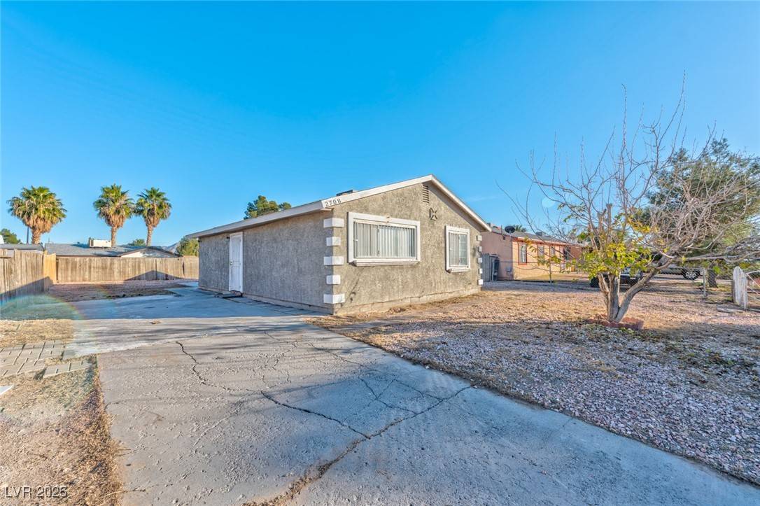 North Las Vegas, NV 89030,2708 Bello DR