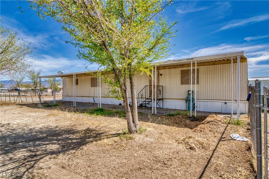Pahrump, NV 89048,2631 W Retread RD