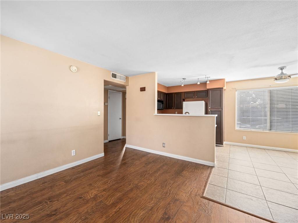 Las Vegas, NV 89120,3038 Casey DR #204