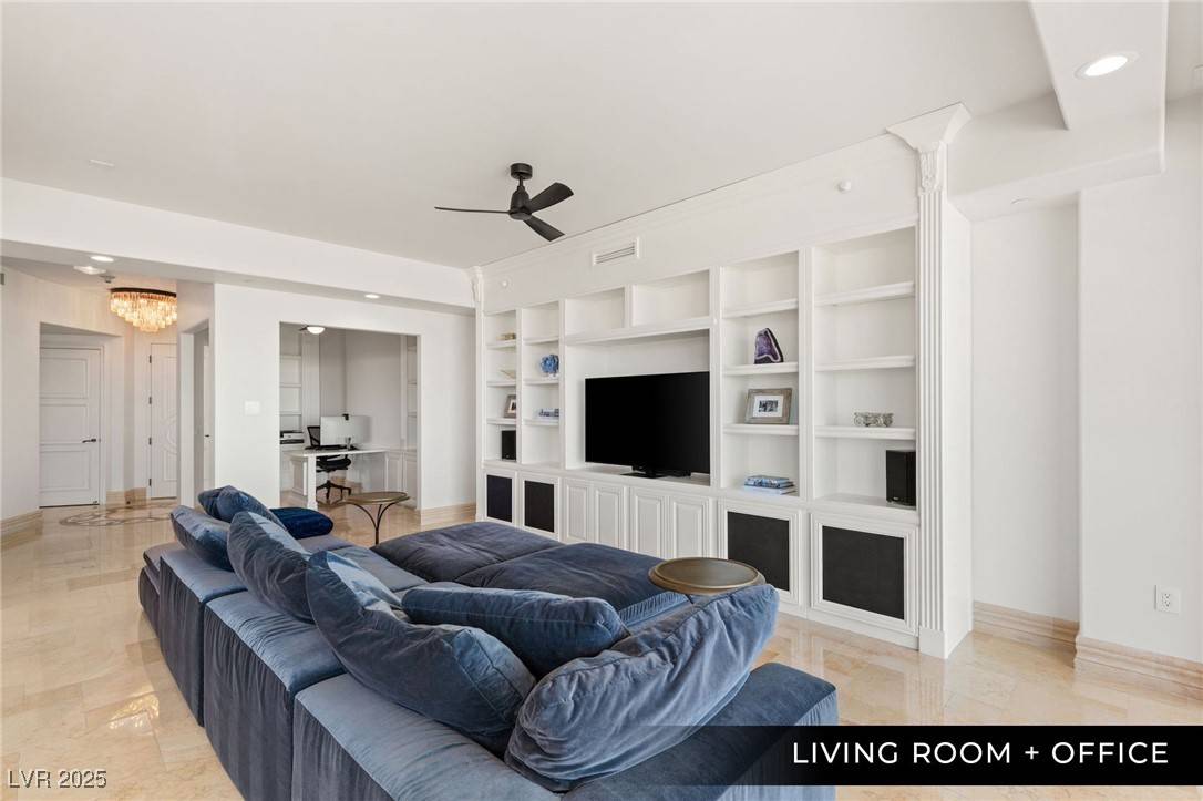 Las Vegas, NV 89145,9101 Alta DR #706