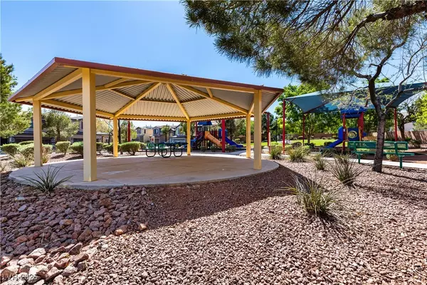 Las Vegas, NV 89166,7237 Puddle Duck ST