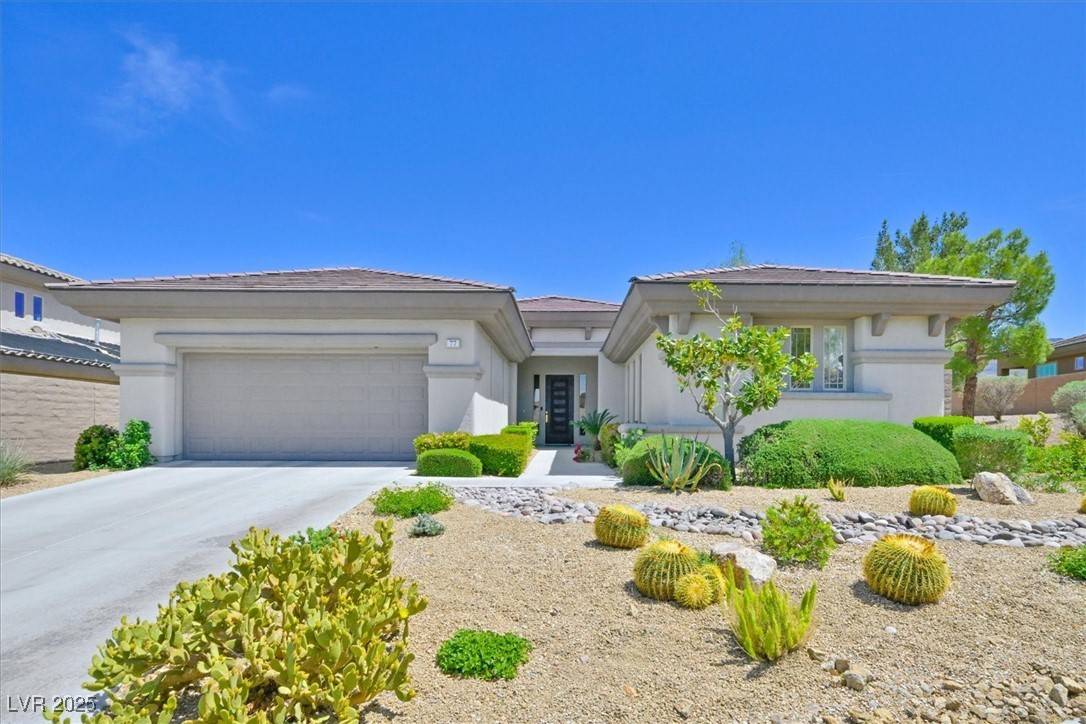 77 Fountainhead CIR, Henderson, NV 89052