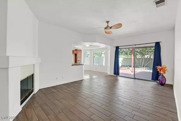 Henderson, NV 89014,731 Rising Star DR