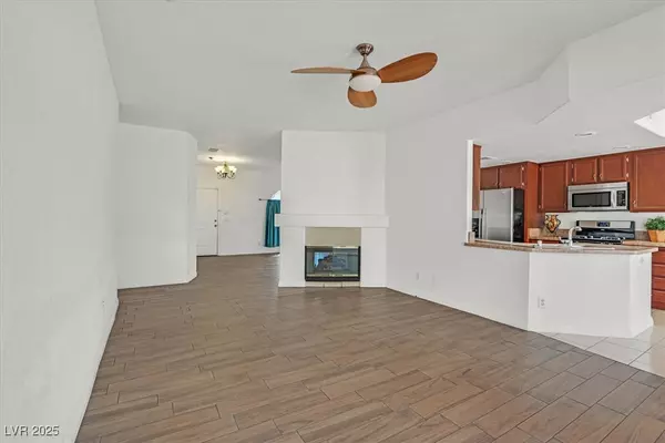 Henderson, NV 89014,731 Rising Star DR